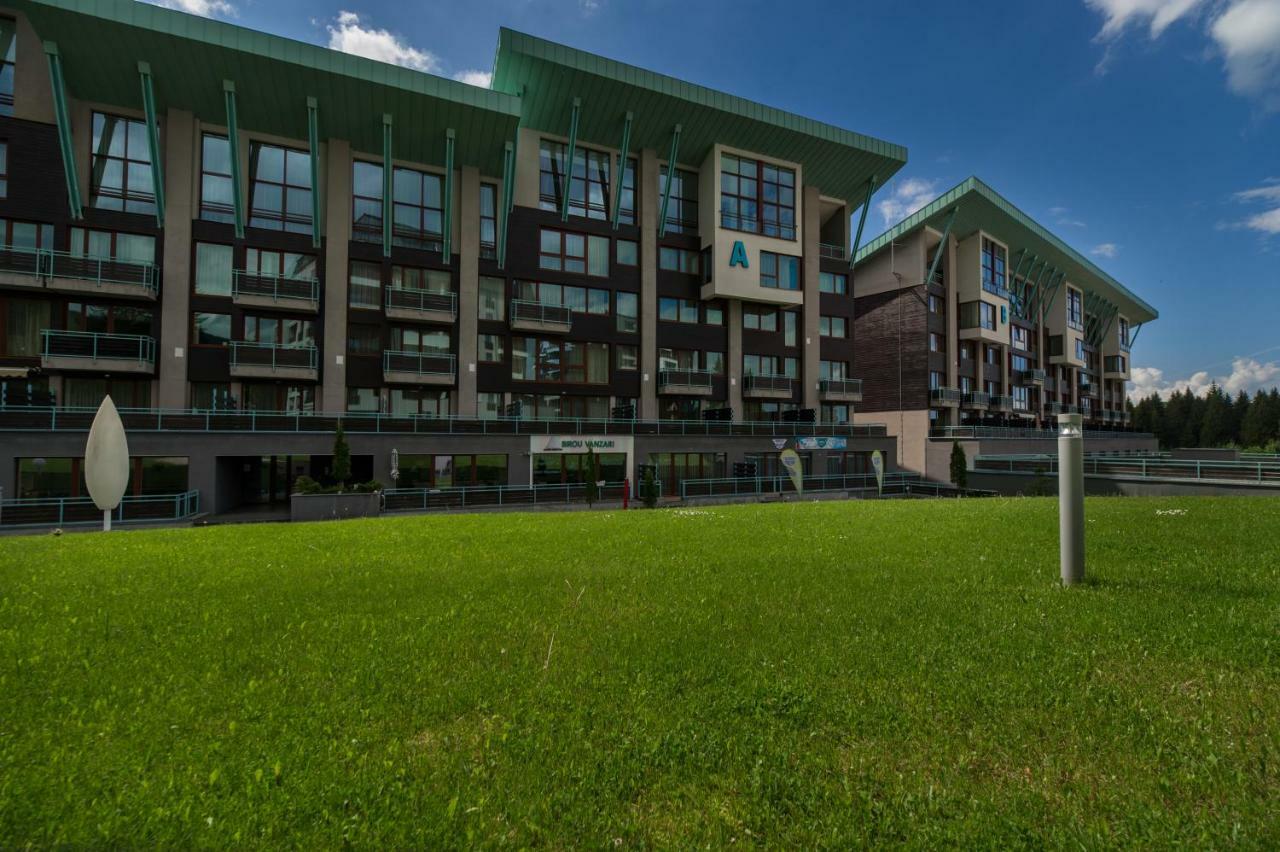 Family Apartment In Silver Mountain Resort Poiana Brasov Esterno foto